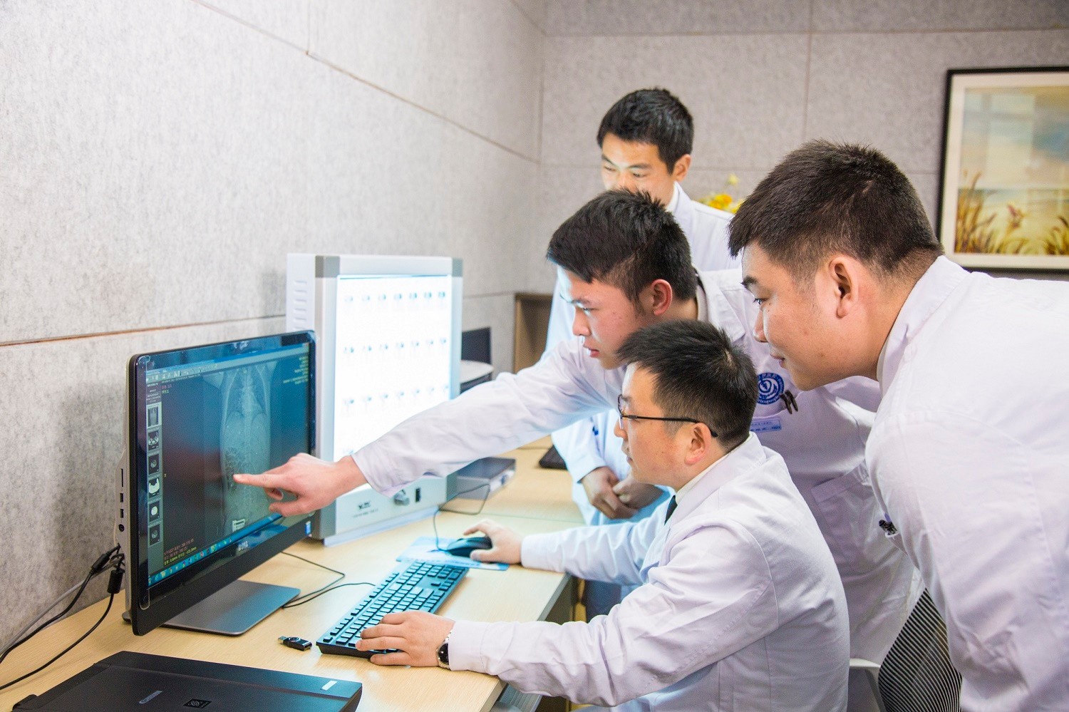 数智赋能医疗 | 彭州市人民医院与多家成都市医院建立检验检查结果互联互通互认