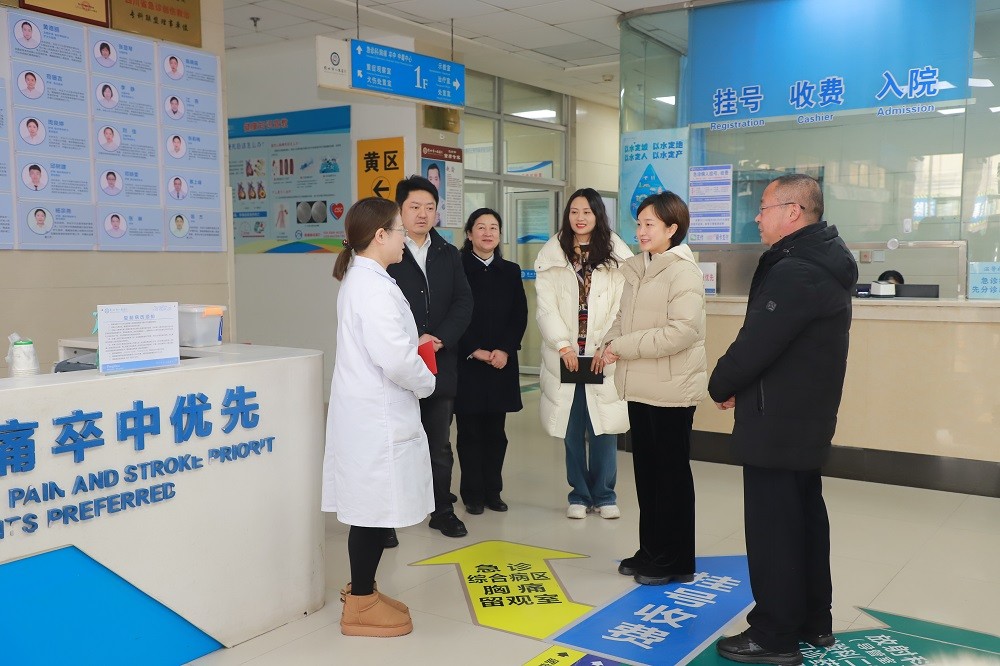 彭州市副市长陈楠慰问 2023年四川省“卫生健康英才计划”中青年骨干和基层卫生拔尖人才